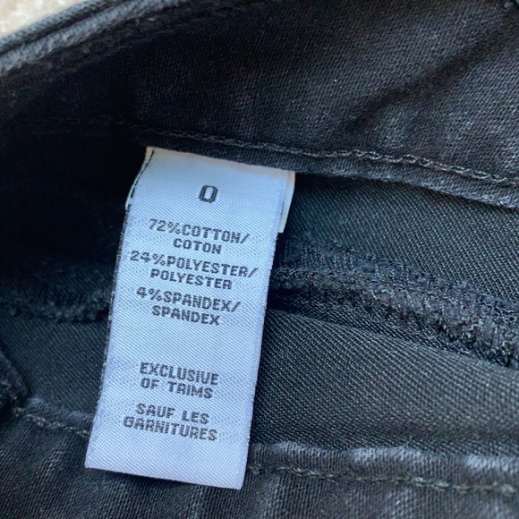 🌸2/$20🌸 Black denim shorts - Picture 5 of 5